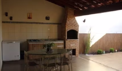Casa com 3 Quartos e 2 banheiro à Venda, 138m²Jardim Sorocabano - Jandira, São Paulo