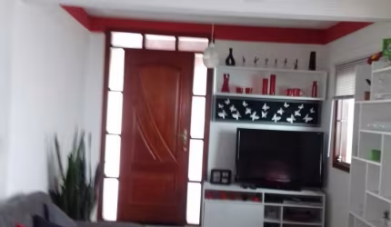 Casa 3 quartos com 1 suite, 2 vagas cobertas - Jardim Luso, São Paulo