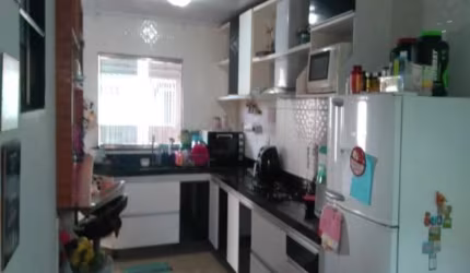 Otima casa com 3 Quartos com 1 suite, 2 Vagas - Parque Colonial - São Paulo