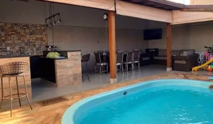 Casas com 3 Quartos e 3 banheiros à Venda em Jardim Paulicéia