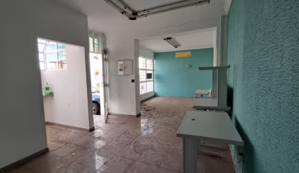 CASA COMERCIAL - 14 SALAS - EXCELENTE LOCALIZAÇÃO!
