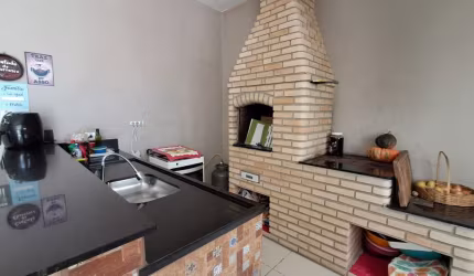 Lindo Sobrado no Jardim São Guilherme – Qualidade, Conforto e Espaço para a Família!