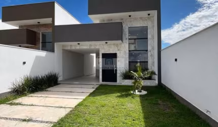 Casa à venda no bairro Jardim Atlântico Central (Itaipuaçu) - Maricá/RJ