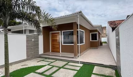 Casa à venda no bairro Jardim Atlântico Oeste (Itaipuaçu) - Maricá/RJ