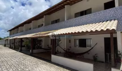 Oportunidade!!!! Casa de 3/4 sendo duas suítes em condomínio Village
