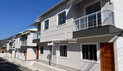 Casa com 2 dormitórios à venda, 68 m² por R$ 299.000,00 - Inoã - Maricá/RJ