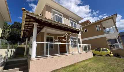 Casa com 4 dormitórios à venda, 140 m² por R$ 660.000,00 - Flamengo - Maricá/RJ