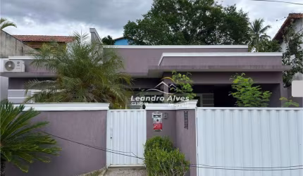 Casa com 3 dormitórios à venda, 110 m² por R$ 600.000,00 - Condado de Maricá - Maricá/RJ