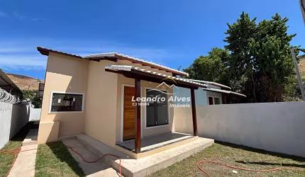 Casa com 3 dormitórios à venda, 98 m² por R$ 390.000,00 - São José do Imbassaí - Maricá/RJ