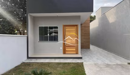 Casa com 2 dormitórios à venda, 70 m² por R$ 399.000,00 - Ubatiba - Maricá/RJ