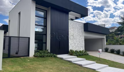 Casa à venda com 3 suítes no Condomínio Estância Marambaia, Vinhedo.