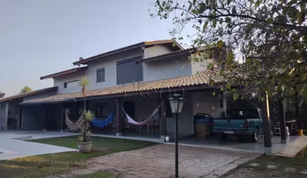 Chácara à venda com 3 quartos no Loteamento Chácaras Vale das Garças, Campinas.