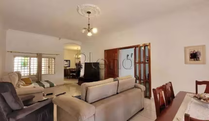 Casa à venda em Campinas, Parque São Quirino, com 4 suítes, com 350 m²