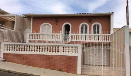 Sobrado à venda em Campinas, Vila Marieta, com 3 quartos, com 166 m²