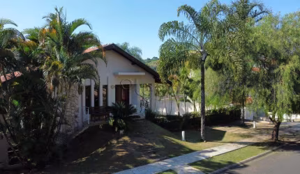 Sobrado à venda em Valinhos, Santa Cruz, com 3 quartos, com 270 m², Residencial Terras do Caribe