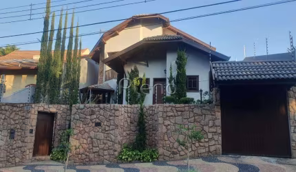 Casa à venda no Parque Terranova, Valinhos.
