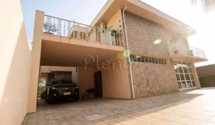 Casa à venda no Jardim das Paineiras, em Campinas.