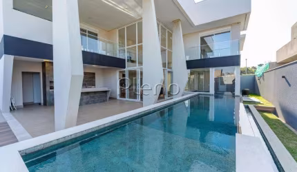 Sobrado à venda em Jaguariúna, Residencial Campo Camanducaia, com 3 suítes, com 455 m²