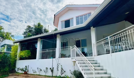 Casa à venda em Campinas, Loteamento Caminhos de São Conrado (Sousas), com 3 quartos, com 244 m²