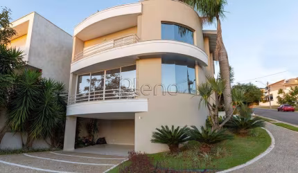Casa à venda com 3 suítes no Swiss Park em Campinas