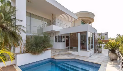 Casa à venda com 4 suítes no Alphaville Dom Pedro.