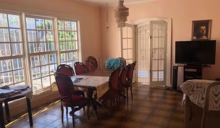 Casa à venda com 3 quartos no Jardim Colonial, Campinas