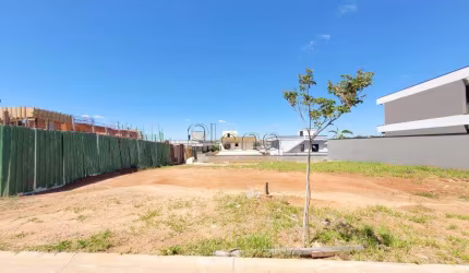 Terreno à venda com 436 m² no Loteamento Residencial Arborais, Campinas.