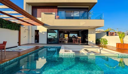 Casa à venda com 3 suítes Swiss Park, Campinas.