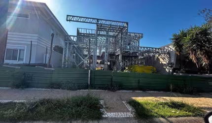 Casa à venda com 3 suítes no Parque Brasil 500, Paulínia.