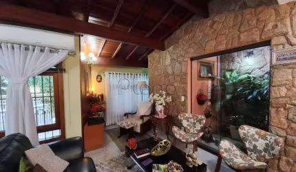 Casa à venda com 3 quartos no Parque Santana, Valinhos.