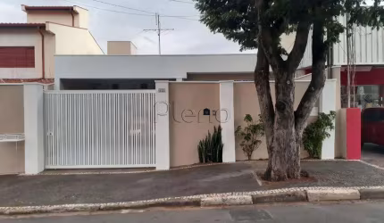 Casa à venda com 3 quartos no Parque Taquaral, Campinas.