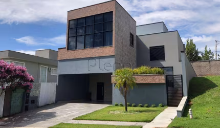 Casa à venda com 3 suítes no Vila dos Plátanos, Campinas.