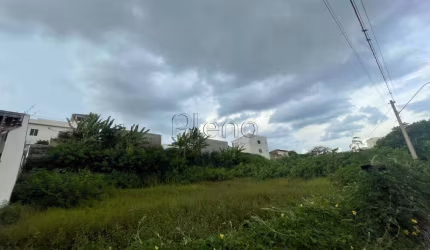 Terreno à venda com 950 m² na Vila São Bento, Campinas.