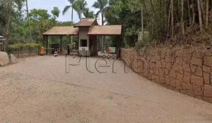 Chácara à venda com 20000 m² no Condomínio Colinas do Atibaia, Campinas.