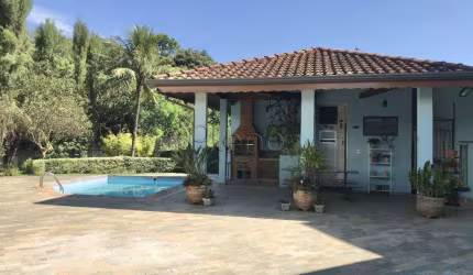 Sobrado à venda com 4 quartos no Jardim Afife, em Campinas