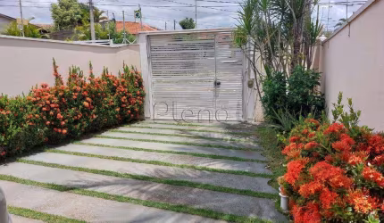 Casa à venda com 3 quartos no Parque Jambeiro, Campinas.