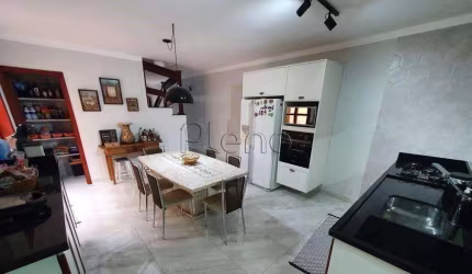 Casa à venda com 3 quartos no Capela, Vinhedo.