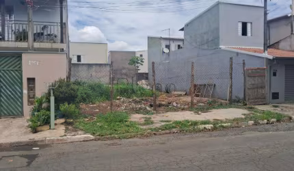 Terreno à venda com 200 m² no João Aranha, Paulínia.