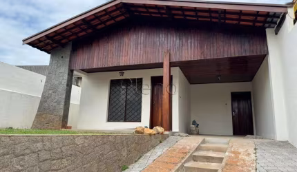 Casa à venda com 3 quartos no Vila São Cristóvão, Valinhos.