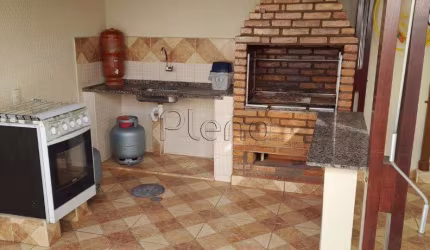 Casa à venda com 3 quartos no Residencial São Luiz, Valinhos.