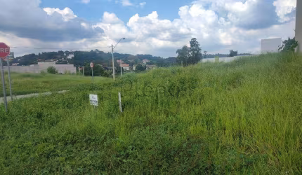 Terreno à venda com 328.31 m² no Marambaia, Vinhedo.