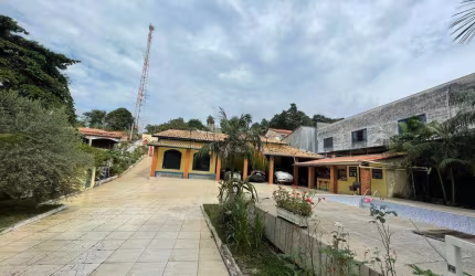 Casa à venda com 4 quartos na Vila Ipê, em Campinas