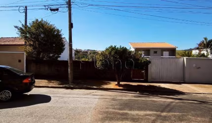 Terreno à venda com 308 m² no Jardim Pinheiros, Valinhos.
