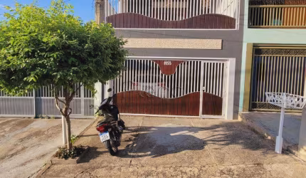 Casa à venda com 3 quartos no Jardim Morada do Sol, Indaiatuba.