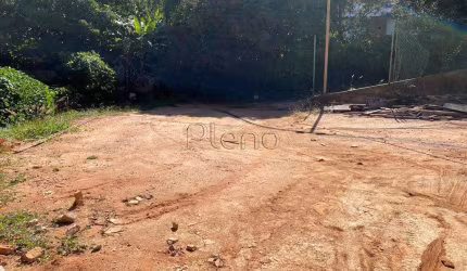 Terreno à venda com 1000 m² no Condomínio Vale do Itamaracá, Valinhos.