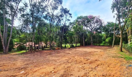 Terreno à venda com 1000 m² no Clube de Campo Valinhos, Valinhos.