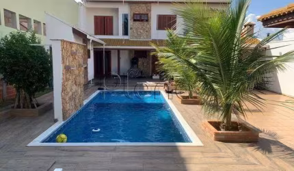 Casa à venda com 3 quartos no Jardim Esplanada, Indaiatuba.