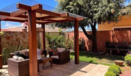 Casa à venda com 3 suítes no Residencial Terras do Caribe, Valinhos.