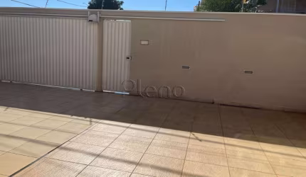 Casa à venda com 3 quartos no Parque Imperador, Campinas.