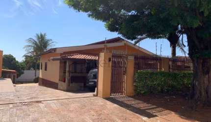 Casa à venda em Campinas, Parque Rural Fazenda Santa Cândida, com 3 quartos, com 300 m²